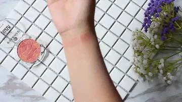 开价美妆分享 | CP爆表便宜好用的腮红! ~ Essence 艾森丝 英伦格调腮红全试色 | Essence Mosaic Blush Swatches