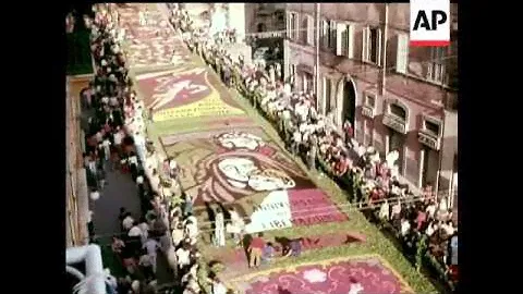 MOSAIC MADE OF FLOWERS - COLOUR